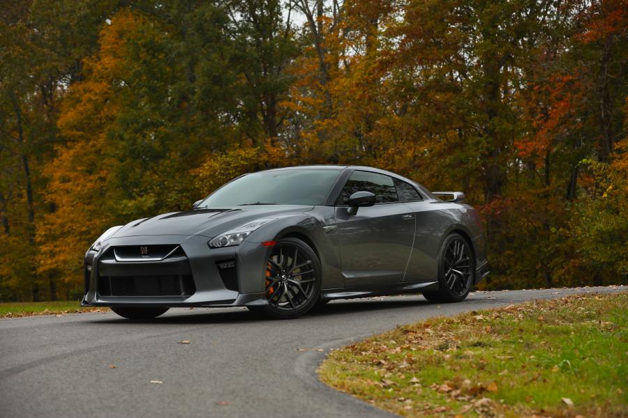  Nissan GT-R Pure (R35) 2017 года  (NA) (фото 13 из 21)